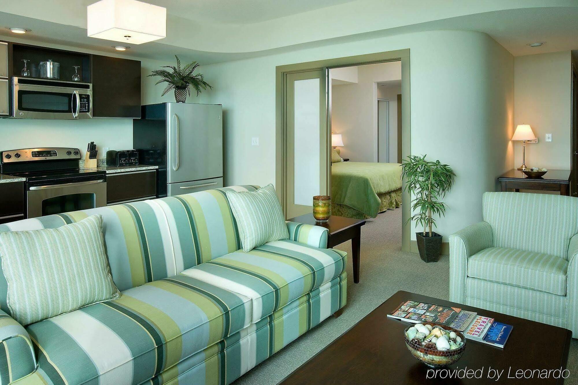 Resort South & 4*