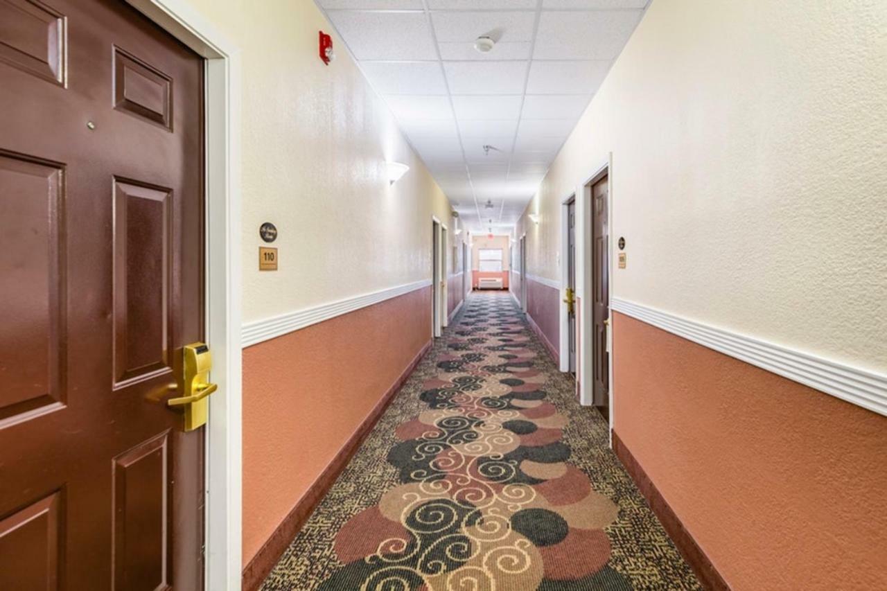 Regency & Motel