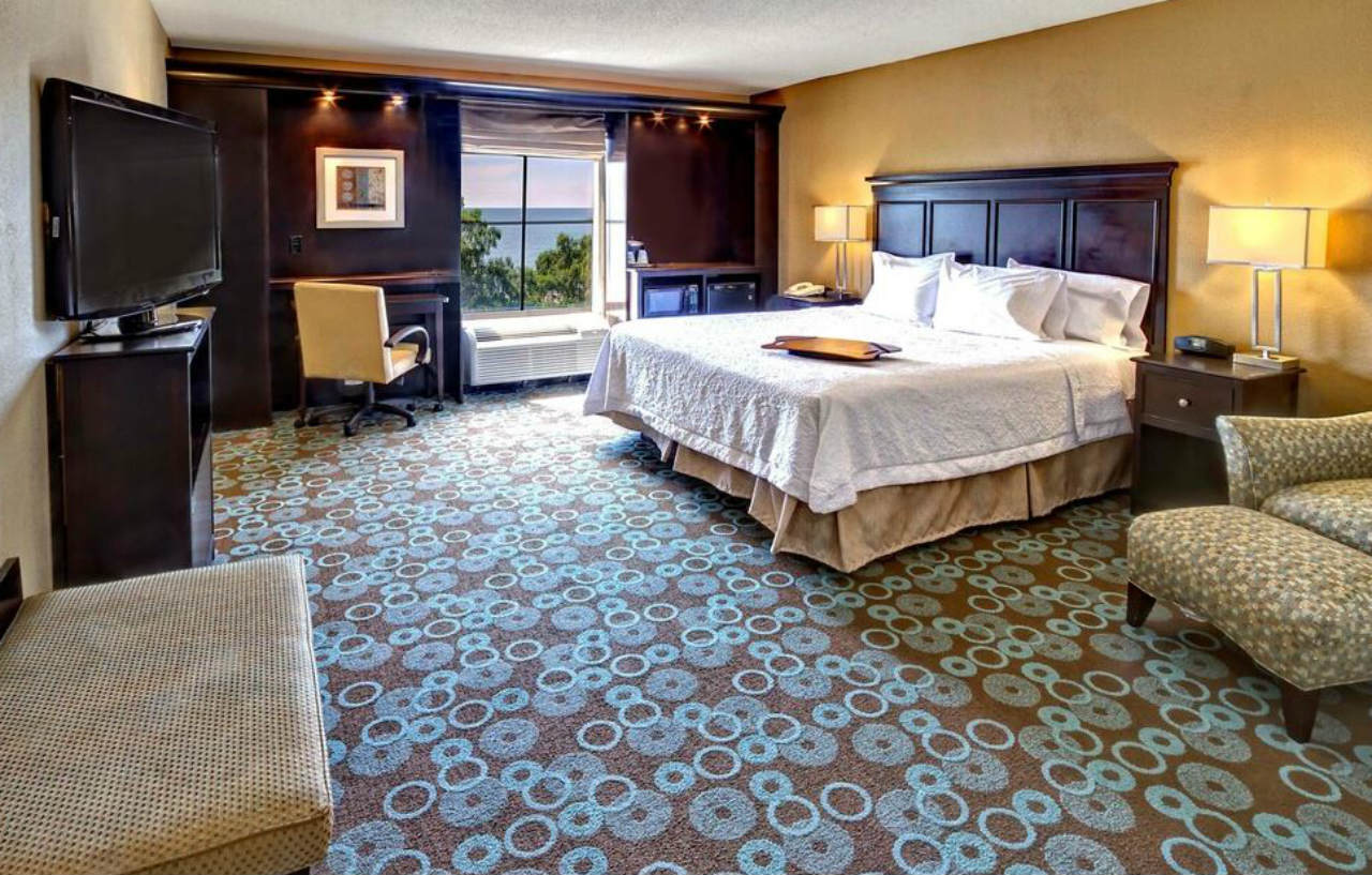 Hampton Boulevard Hotel